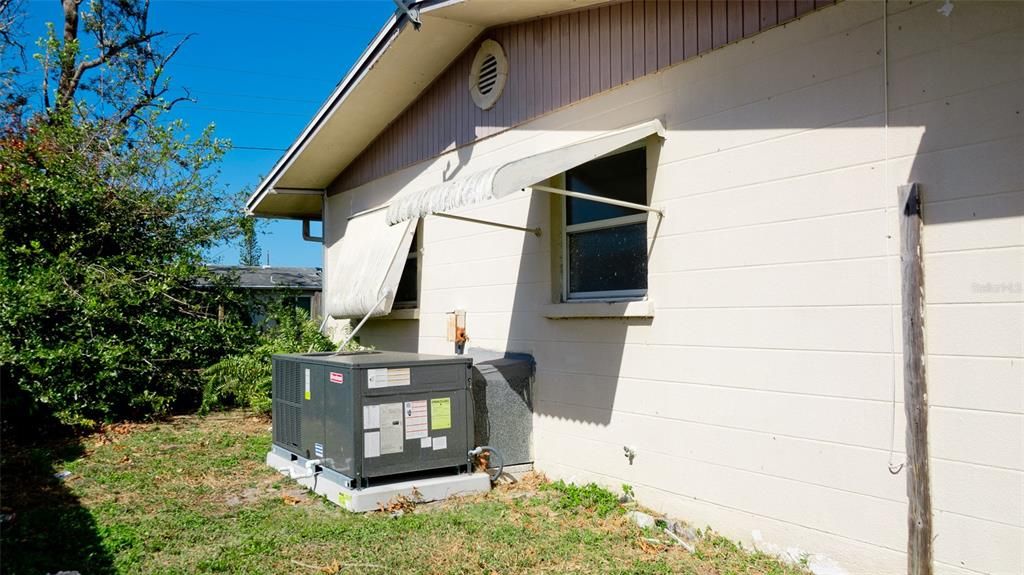 Side of House - NEW AC