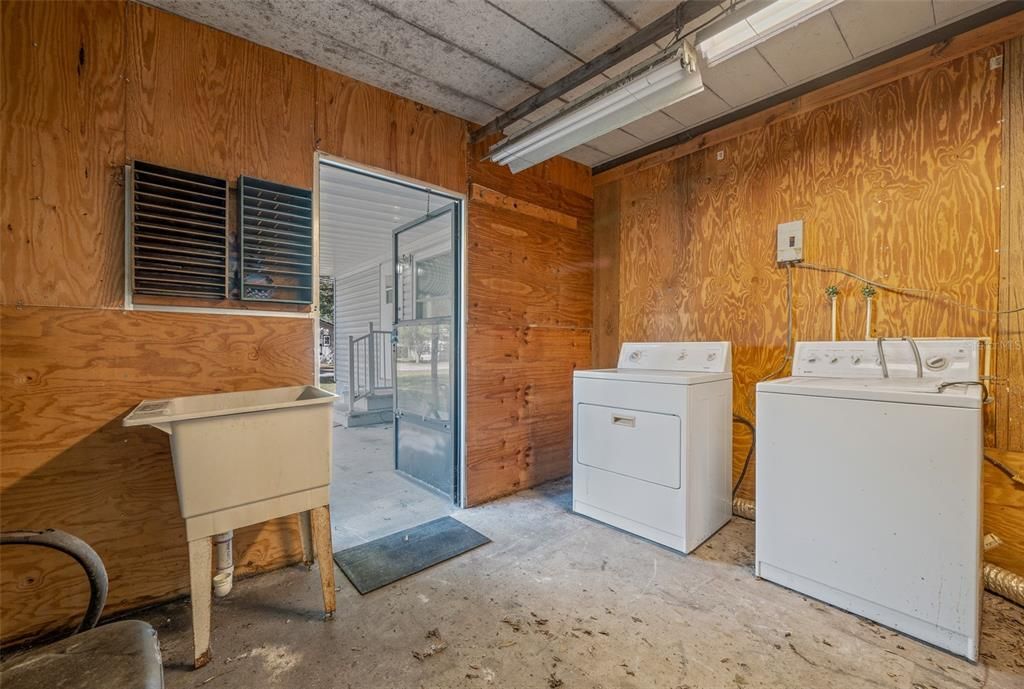 Laundry Room/ Carport