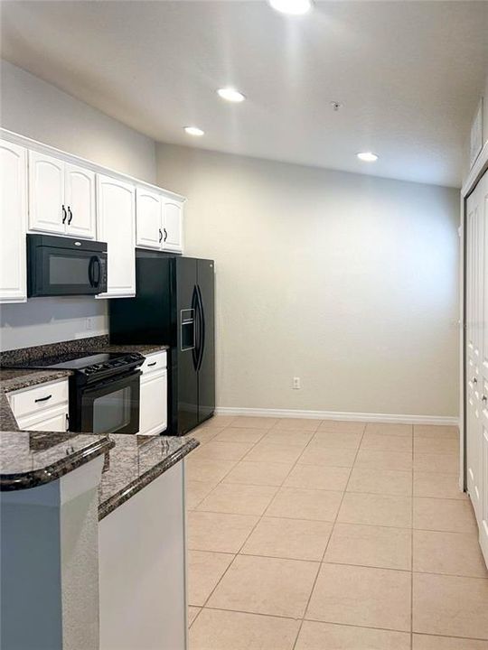 For Rent: $2,250 (2 beds, 2 baths, 1857 Square Feet)