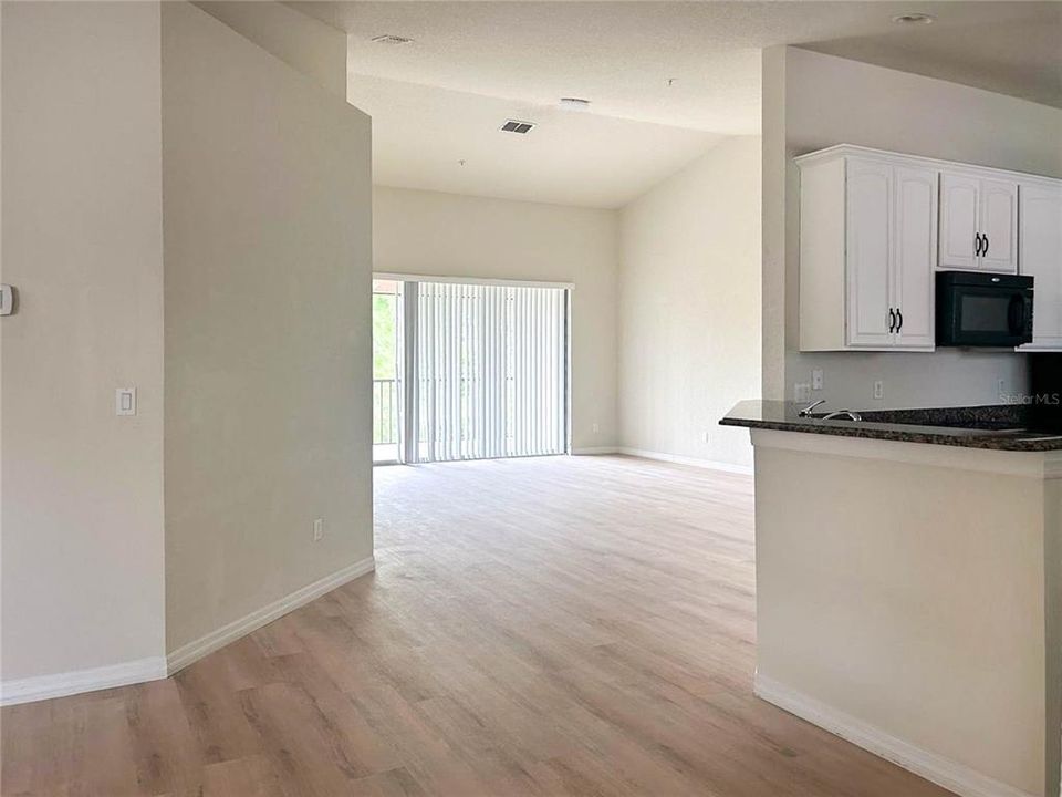 For Rent: $2,250 (2 beds, 2 baths, 1857 Square Feet)