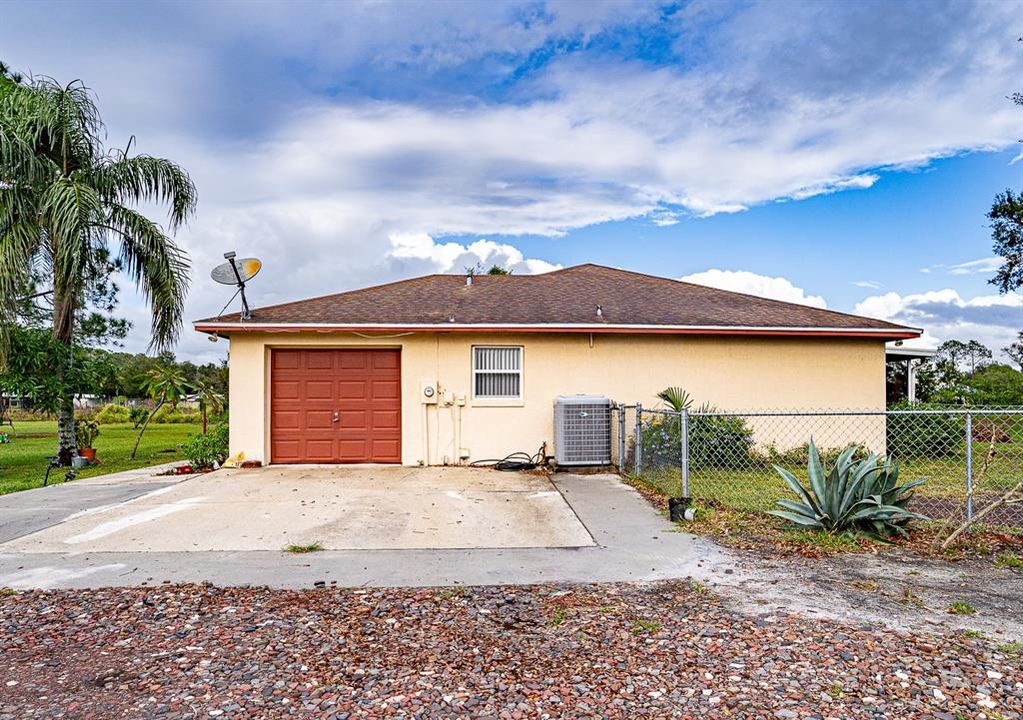 For Sale: $499,500 (3 beds, 2 baths, 1624 Square Feet)