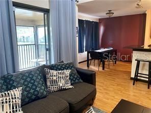 For Sale: $189,000 (1 beds, 1 baths, 591 Square Feet)