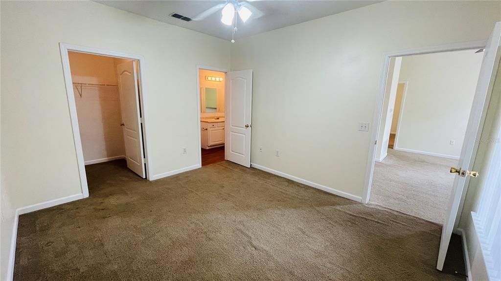 For Sale: $209,000 (2 beds, 2 baths, 1088 Square Feet)