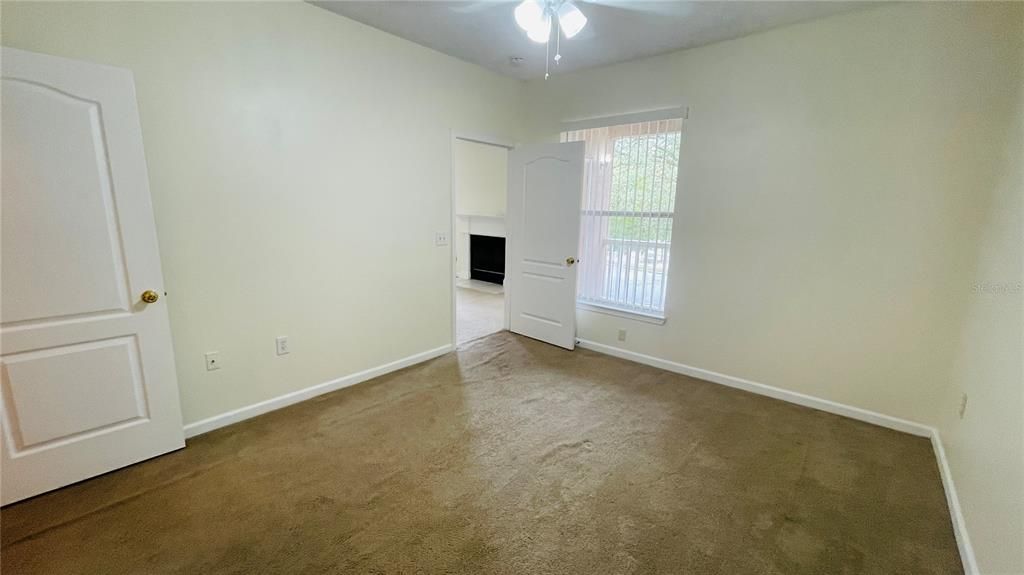 For Sale: $209,000 (2 beds, 2 baths, 1088 Square Feet)