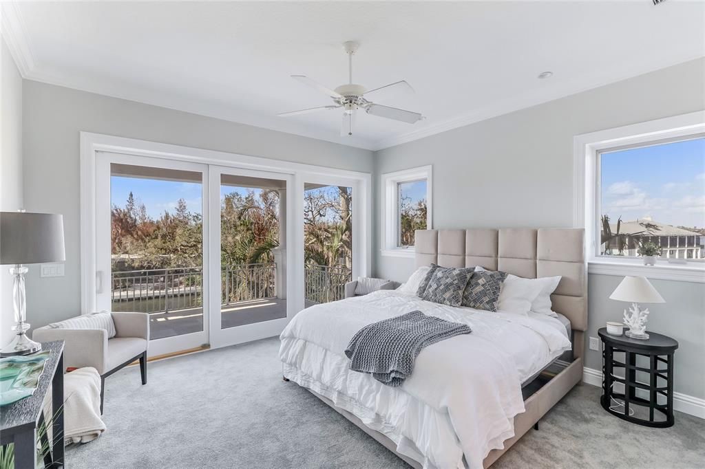 For Sale: $4,950,000 (4 beds, 4 baths, 5142 Square Feet)