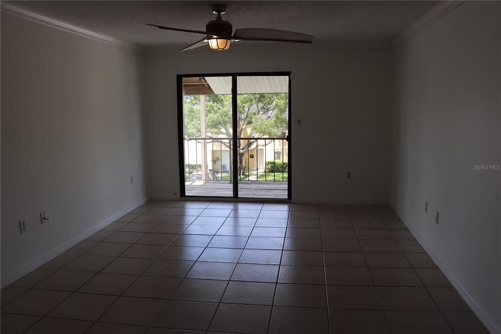 For Rent: $1,225 (1 beds, 1 baths, 785 Square Feet)