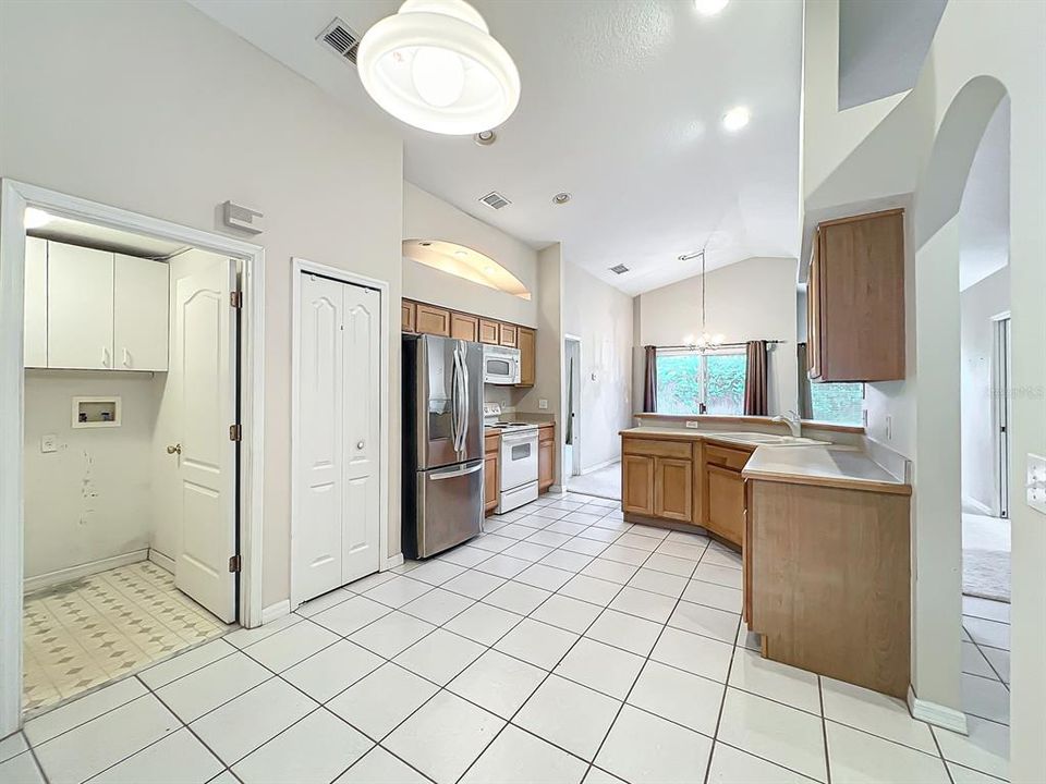 For Sale: $459,000 (4 beds, 2 baths, 1678 Square Feet)