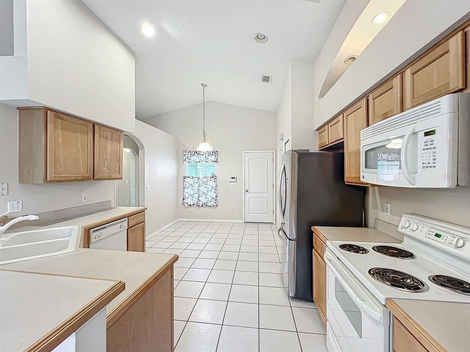 For Sale: $459,000 (4 beds, 2 baths, 1678 Square Feet)