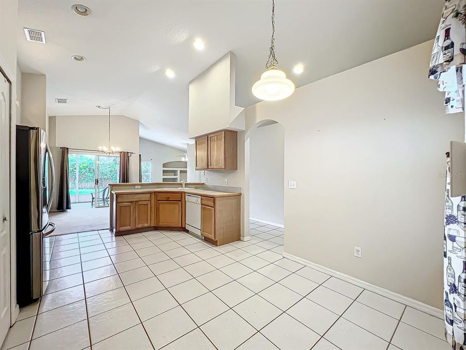 For Sale: $459,000 (4 beds, 2 baths, 1678 Square Feet)