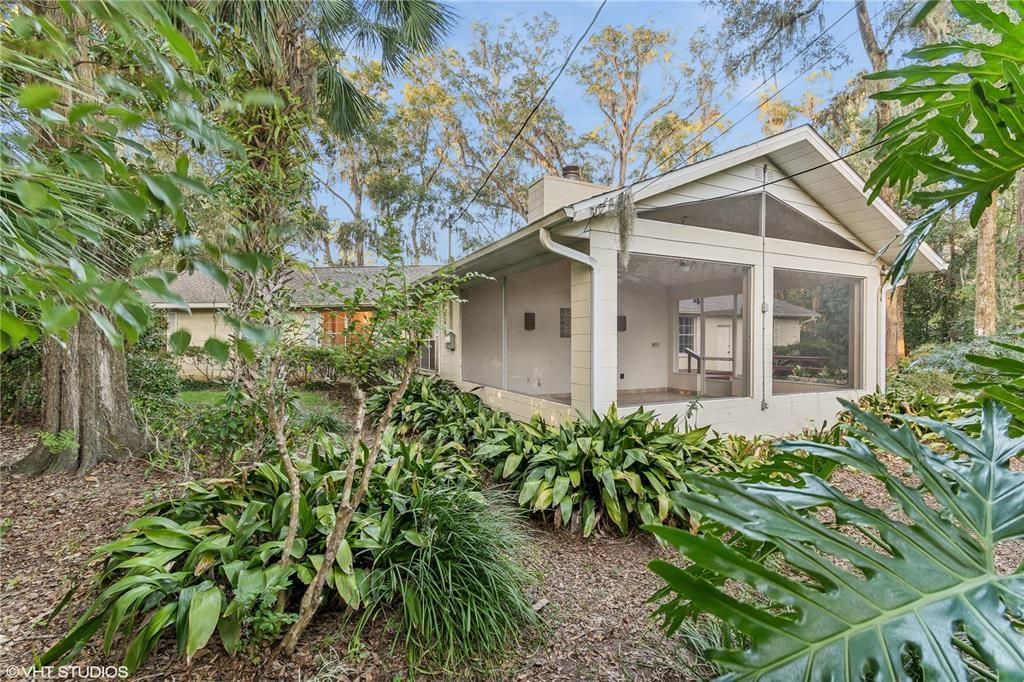 Sweet screened back porch