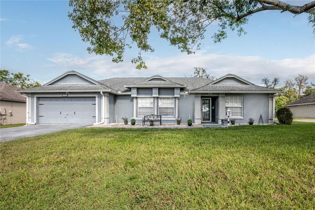 For Sale: $375,000 (3 beds, 2 baths, 1857 Square Feet)