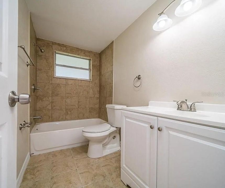 For Sale: $260,000 (3 beds, 2 baths, 1479 Square Feet)