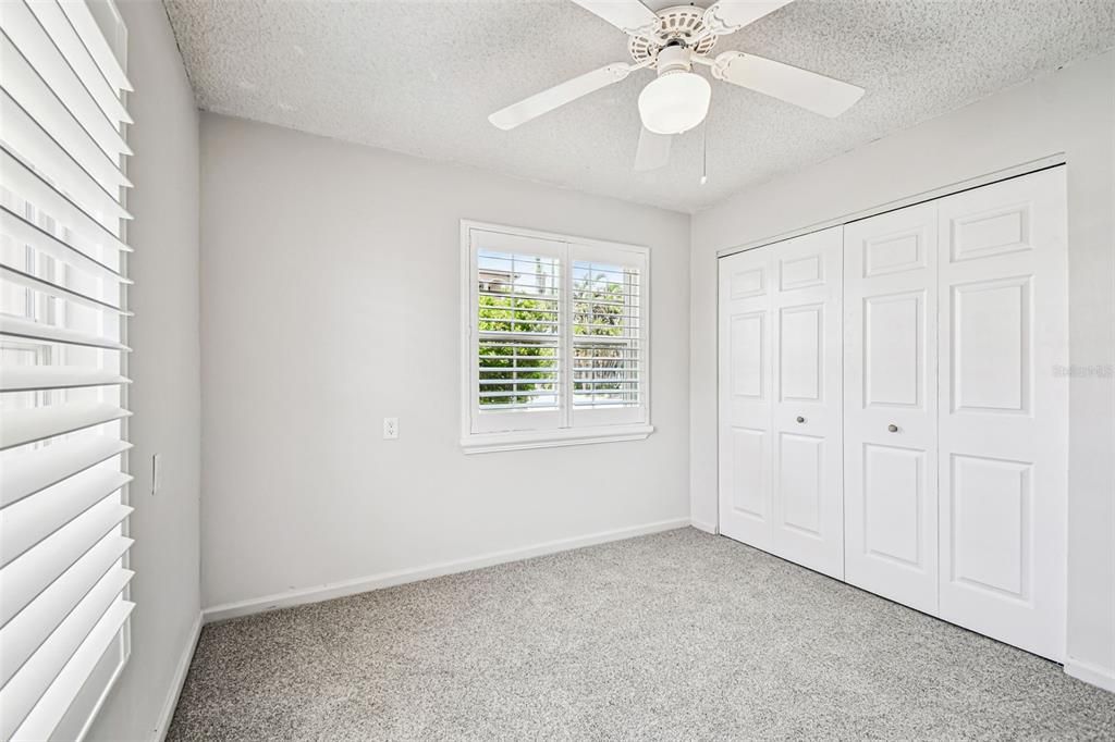 Activo con contrato: $1,390,000 (4 camas, 2 baños, 2273 Pies cuadrados)