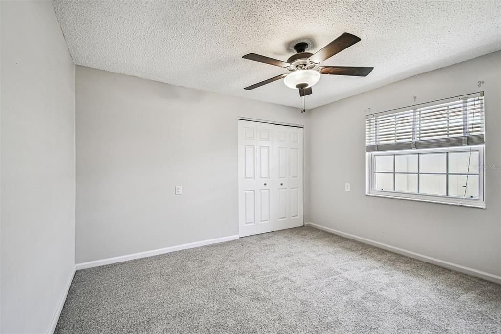 Activo con contrato: $1,390,000 (4 camas, 2 baños, 2273 Pies cuadrados)