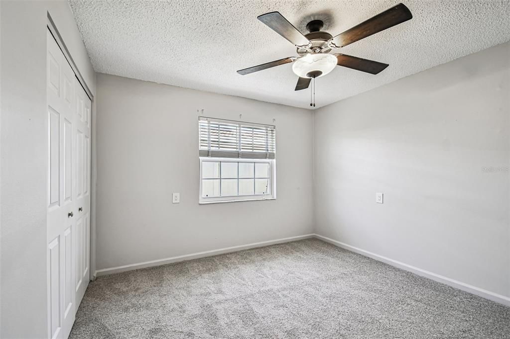 Activo con contrato: $1,390,000 (4 camas, 2 baños, 2273 Pies cuadrados)