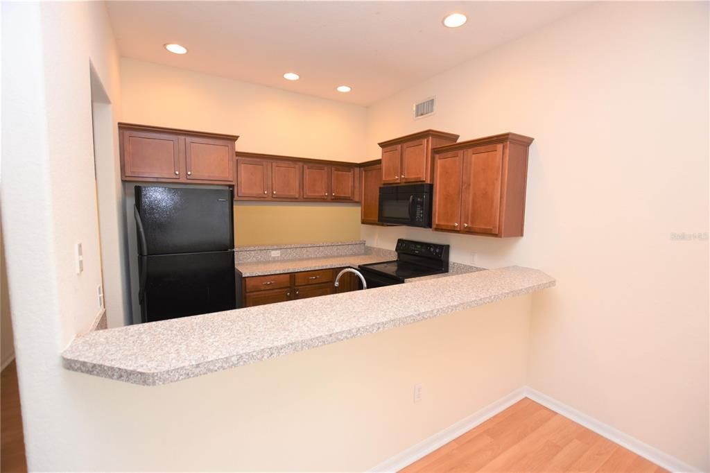 For Rent: $1,790 (3 beds, 2 baths, 1372 Square Feet)