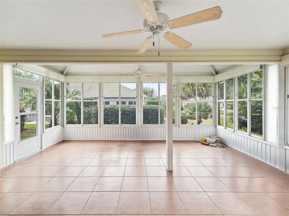 What a a extended enclosed Lanai for whatever you can imagine!