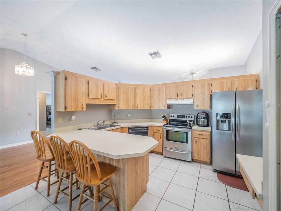 For Sale: $365,000 (3 beds, 2 baths, 1830 Square Feet)