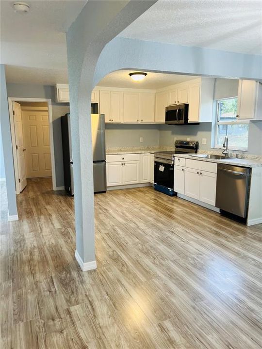 Hallway facing the kitchen