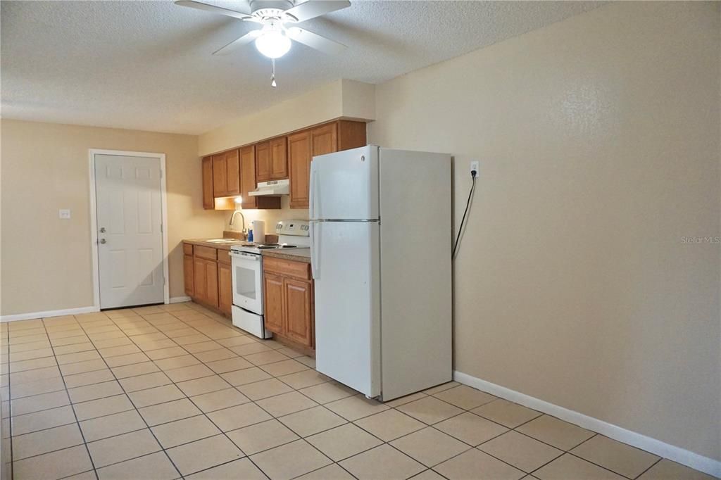 Dining area off kitchen