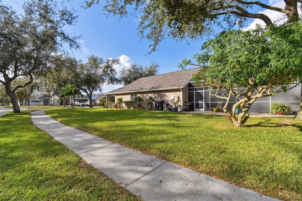 Active With Contract: $525,000 (3 beds, 2 baths, 1521 Square Feet)