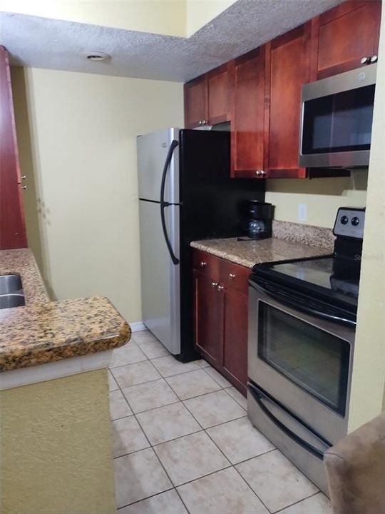 For Rent: $1,700 (2 beds, 2 baths, 988 Square Feet)