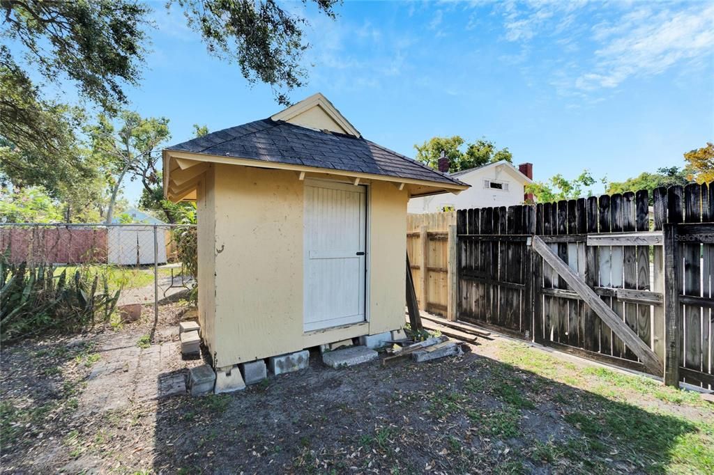 For Sale: $340,000 (3 beds, 2 baths, 1152 Square Feet)