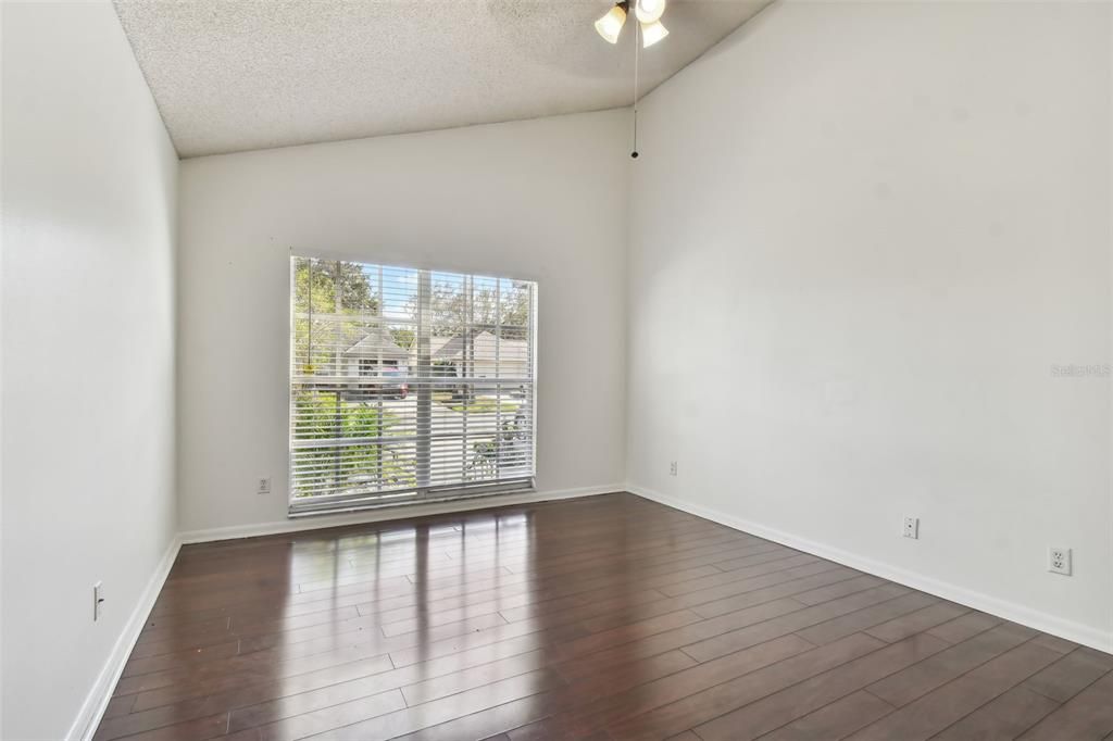 For Sale: $295,000 (3 beds, 2 baths, 1244 Square Feet)