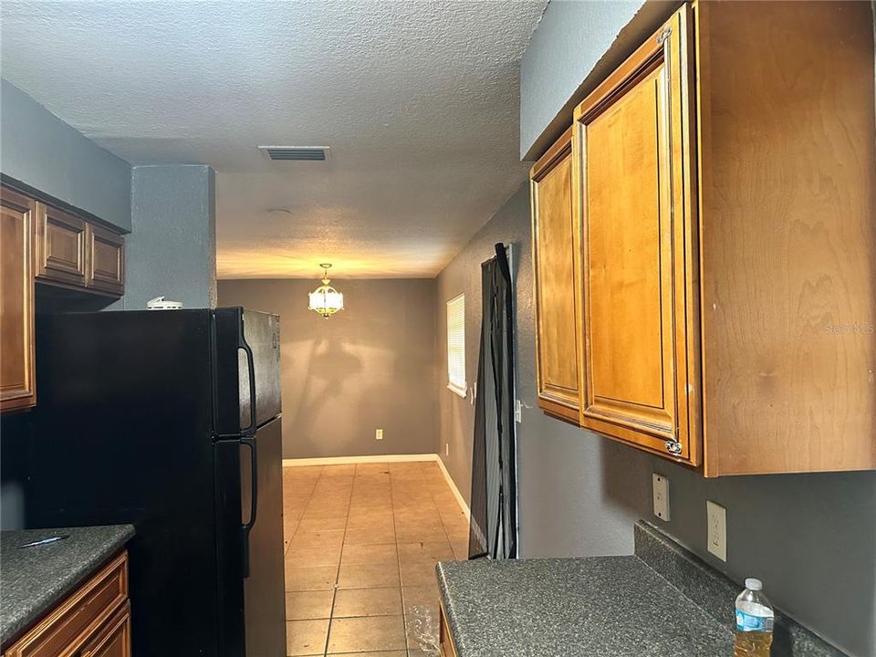 For Sale: $299,900 (2 beds, 2 baths, 1056 Square Feet)