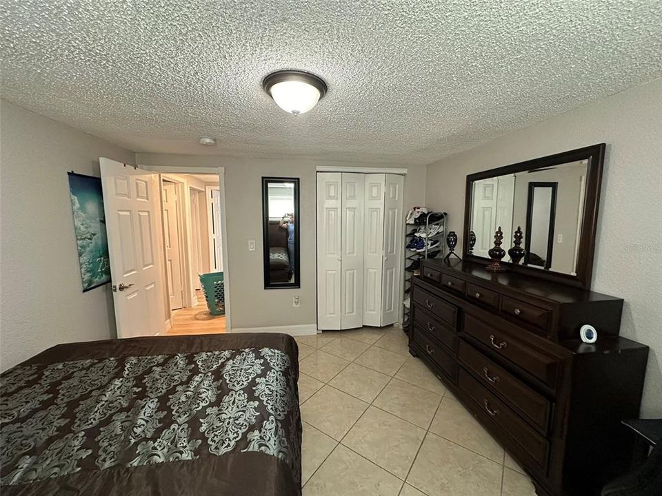 For Sale: $355,400 (4 beds, 2 baths, 1796 Square Feet)