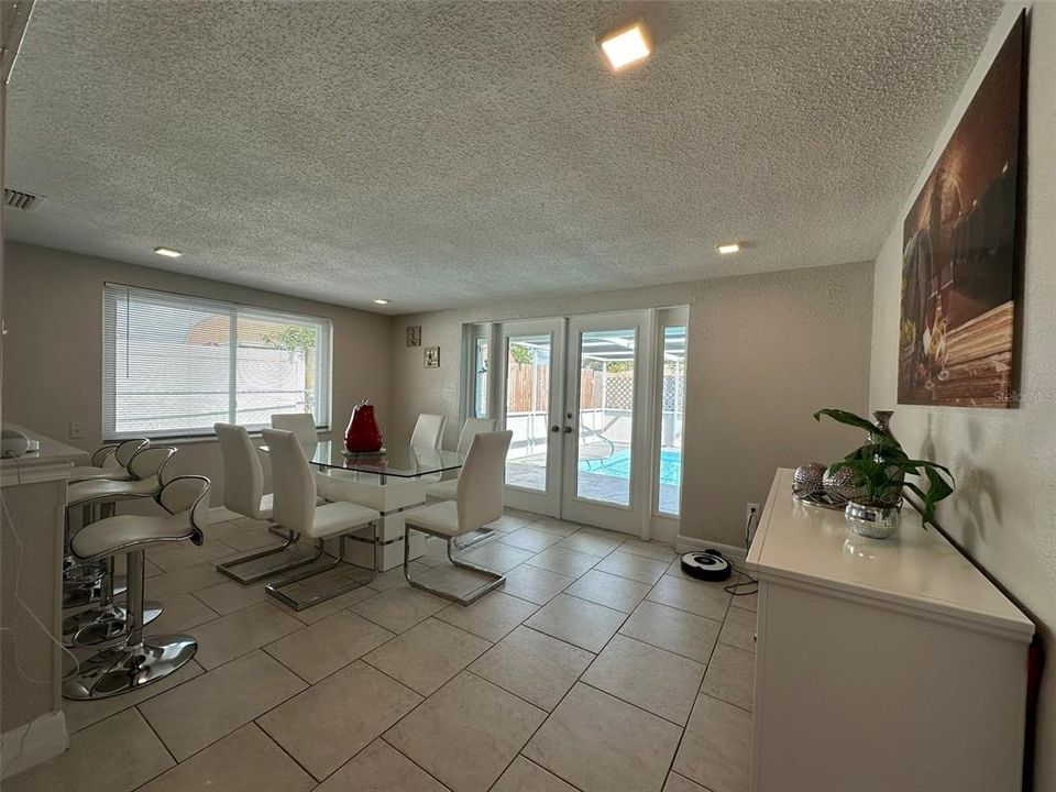 For Sale: $355,400 (4 beds, 2 baths, 1796 Square Feet)