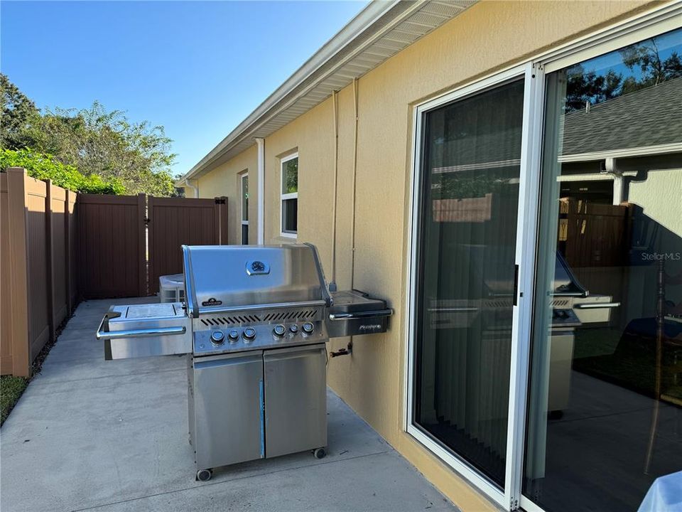 For Sale: $400,000 (3 beds, 2 baths, 1424 Square Feet)