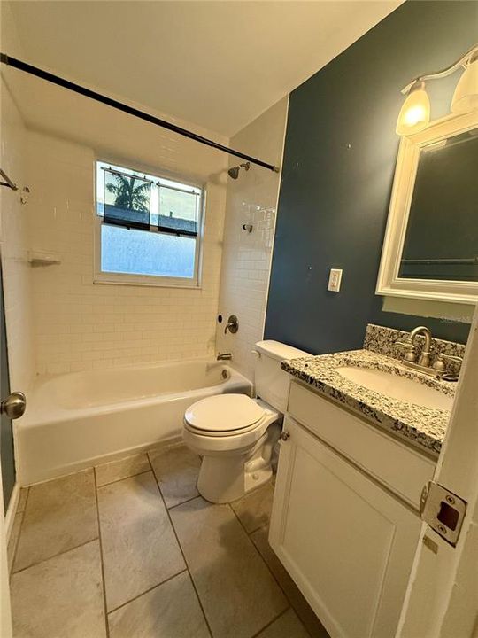 For Rent: $2,200 (3 beds, 1 baths, 1179 Square Feet)