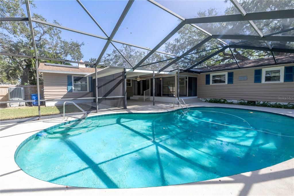 Gorgeous pool and screened enclosure.