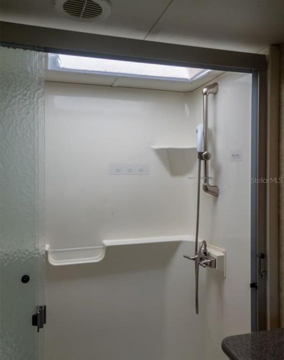 RV showerstall