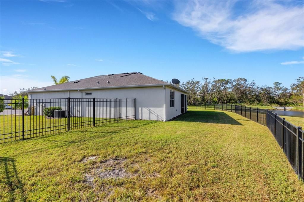 For Sale: $489,000 (3 beds, 2 baths, 1821 Square Feet)