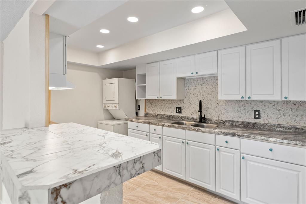 Kitchen with Laundry