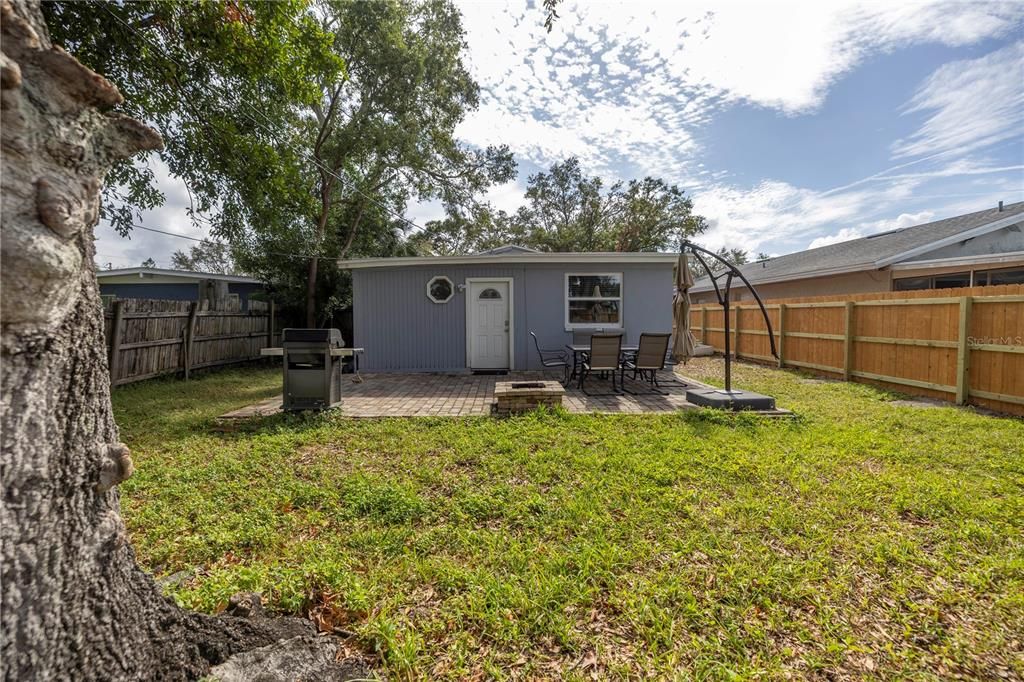 For Sale: $435,000 (3 beds, 2 baths, 1272 Square Feet)