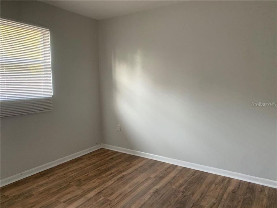 For Rent: $1,750 (2 beds, 1 baths, 1593 Square Feet)