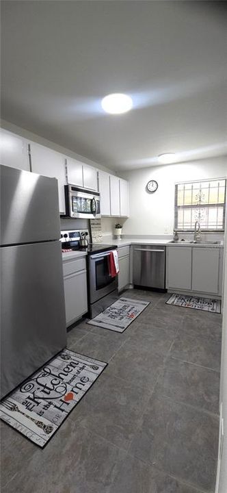 Active With Contract: $172,000 (2 beds, 2 baths, 1222 Square Feet)