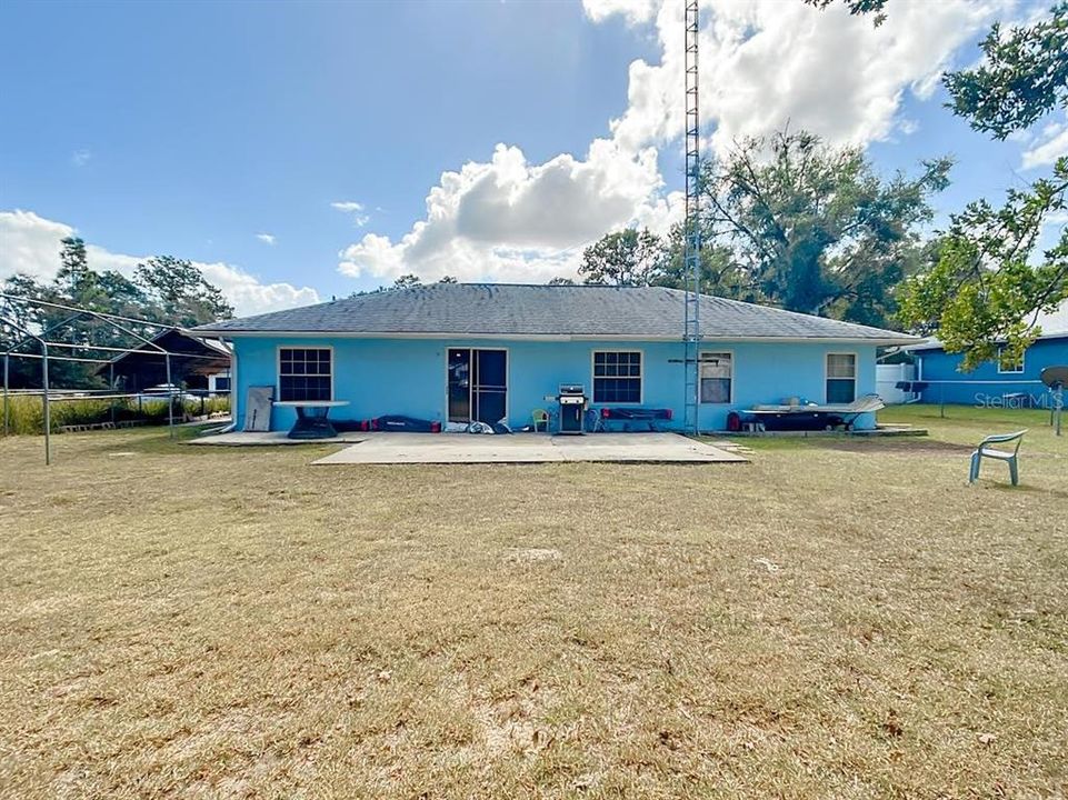 For Sale: $275,000 (3 beds, 2 baths, 1630 Square Feet)