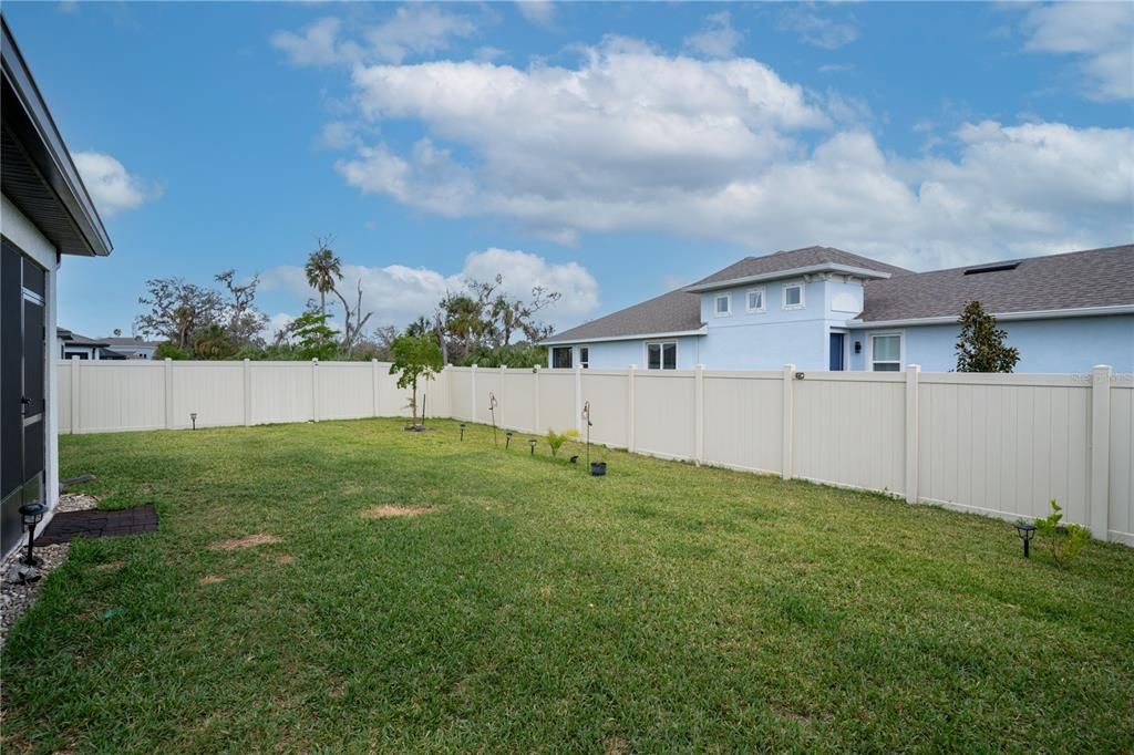 For Sale: $404,900 (4 beds, 2 baths, 1740 Square Feet)