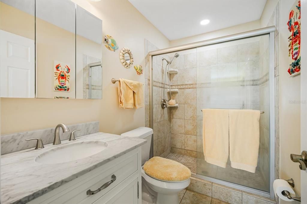 For Sale: $429,900 (2 beds, 2 baths, 1238 Square Feet)