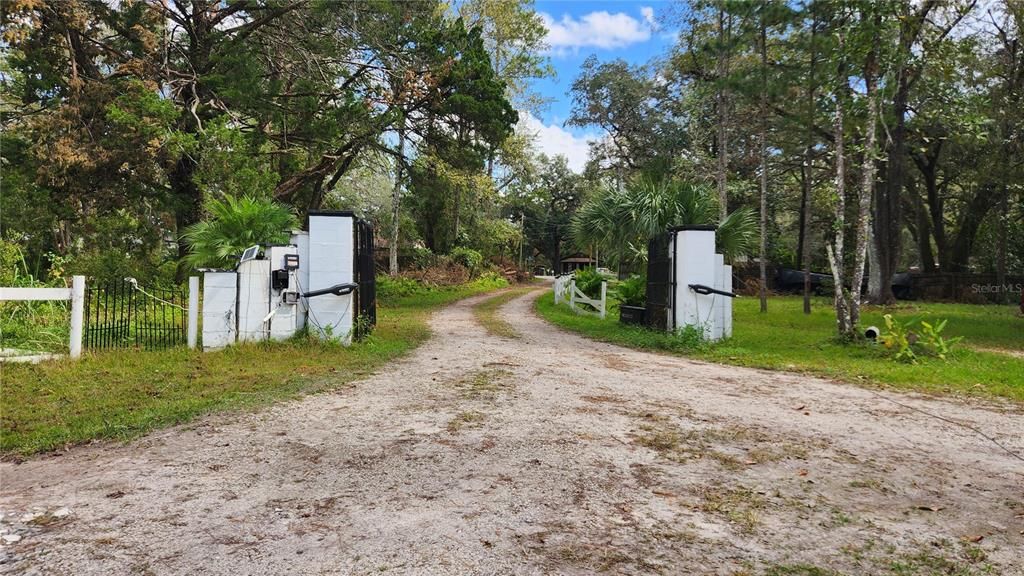 gates facing to alley out to road