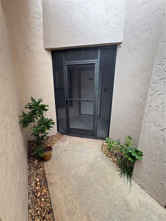 For Rent: $1,850 (2 beds, 2 baths, 1012 Square Feet)