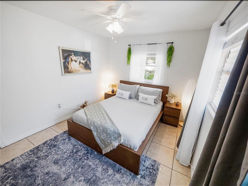 For Sale: $350,000 (3 beds, 1 baths, 1075 Square Feet)