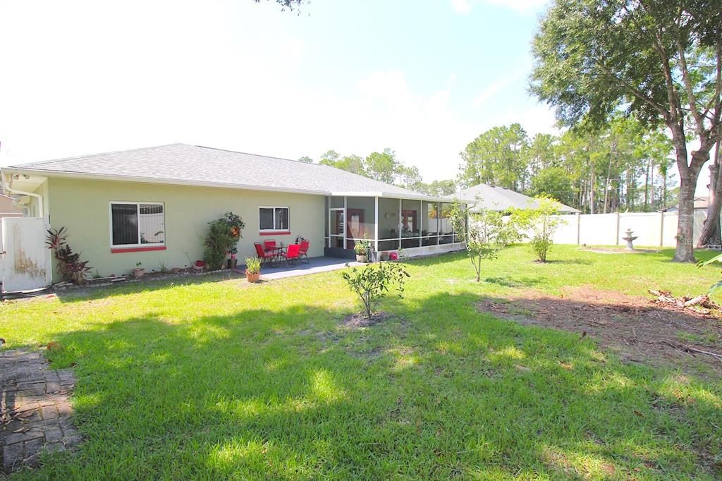 For Sale: $320,000 (3 beds, 2 baths, 1691 Square Feet)