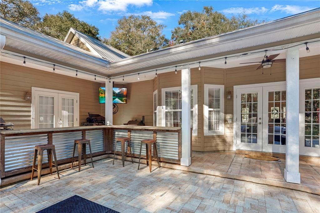 Patio/Outdoor Kitchen