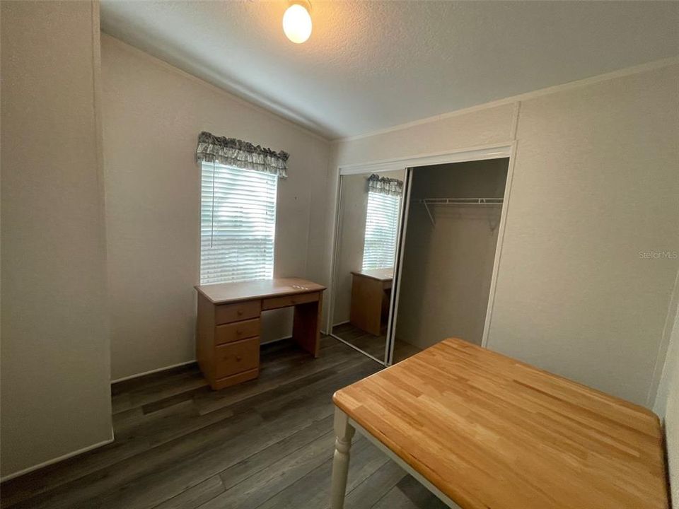 For Sale: $148,000 (2 beds, 2 baths, 864 Square Feet)