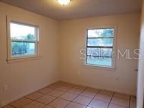 For Rent: $1,200 (3 beds, 1 baths, 792 Square Feet)